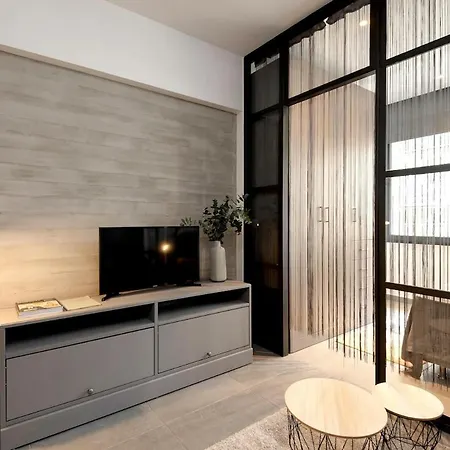 Innovative Designer In Ladadika * テッサロニキ