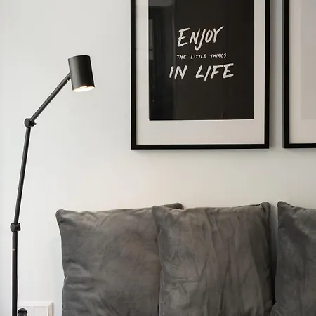 Innovative Designer In Ladadika * سالونيك