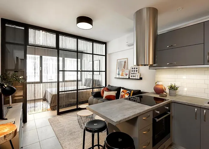 Innovative Designer In Ladadika Apartamento *