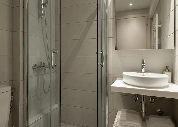 Innovative Designer In Ladadika *